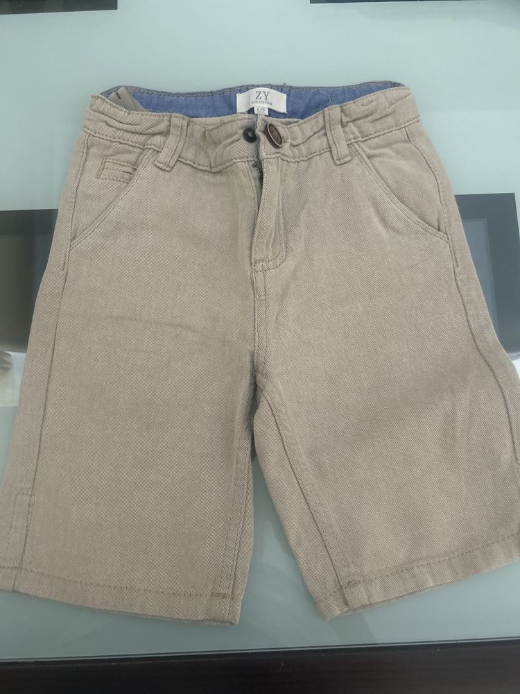Calções menino 4/5 anos