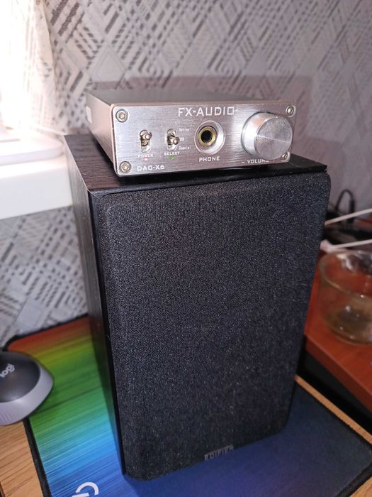 Культові колонки Edifier R1100 з неперевершеним звучанням.