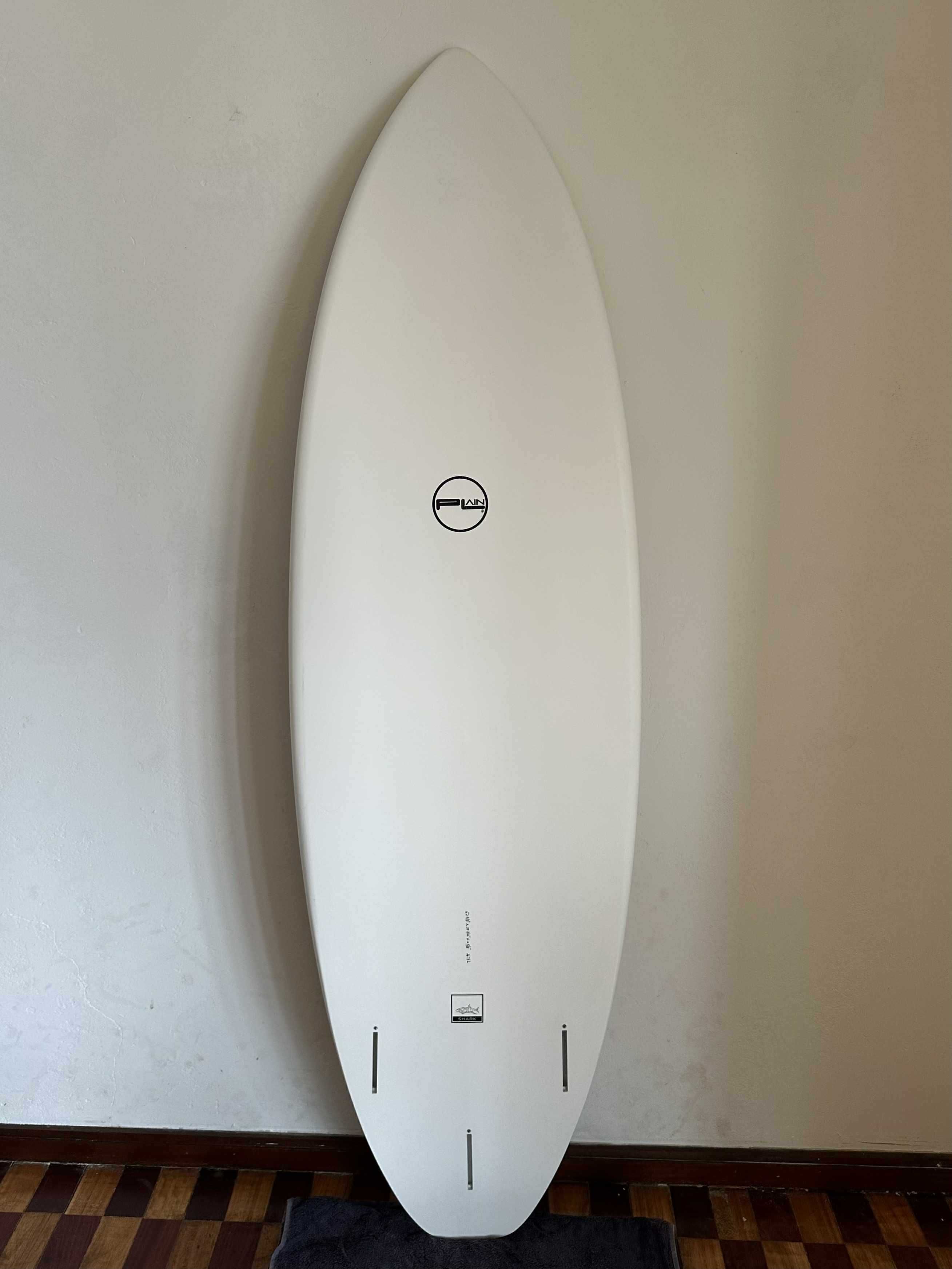 Prancha Surf Plain Shark 6'2 Wood Deck