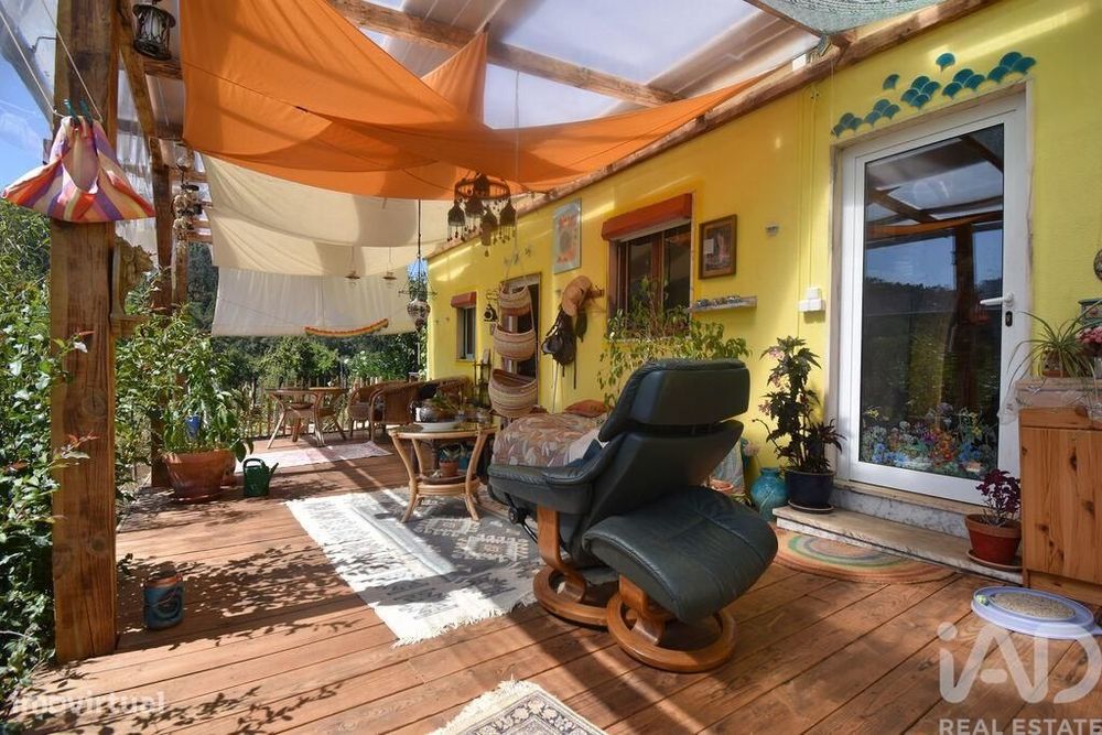 Casa tradicional T1 em São Miguel, Santa Eufémia e Rabaçal de 87,00 m2