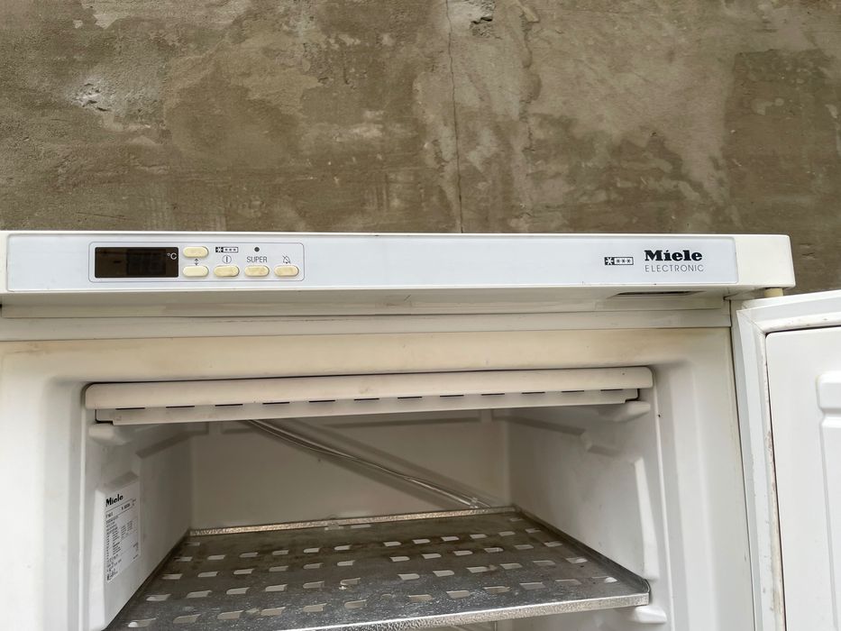 Морозильна камера бу, не працює