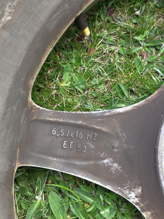 Felgi RIAL R16 5x112 6,5Jx16 H2 ET50 pasują do Ford Volvo peugeot itp