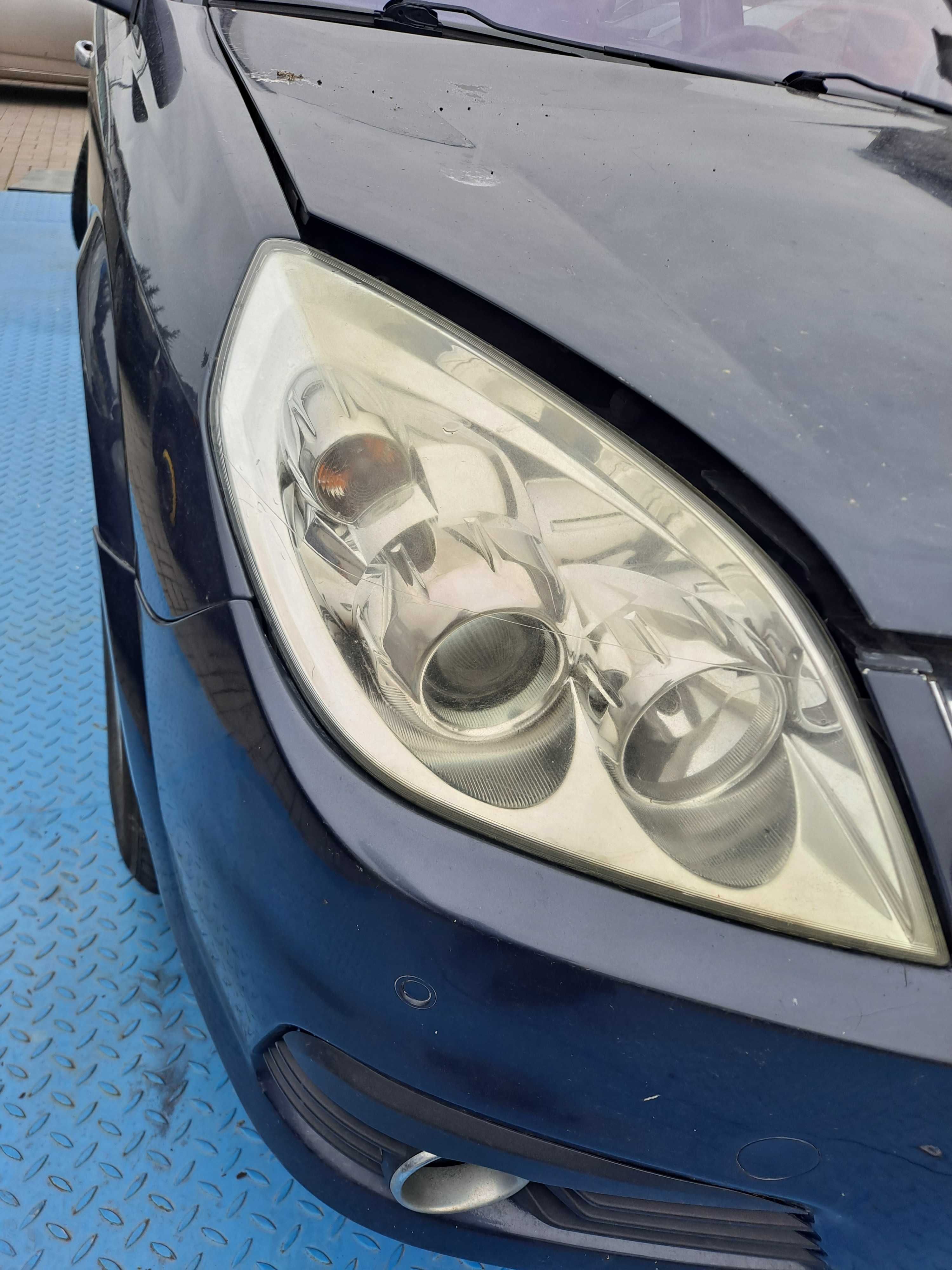 Lampa prawa przód xenon Opel vectra c signum lift