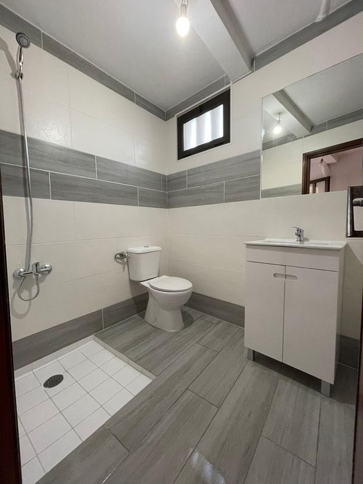 Aluga-se quarto grande