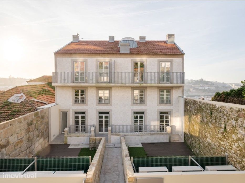 Townhouse para Investimento, licença Alojamento local, Vila Nova de...