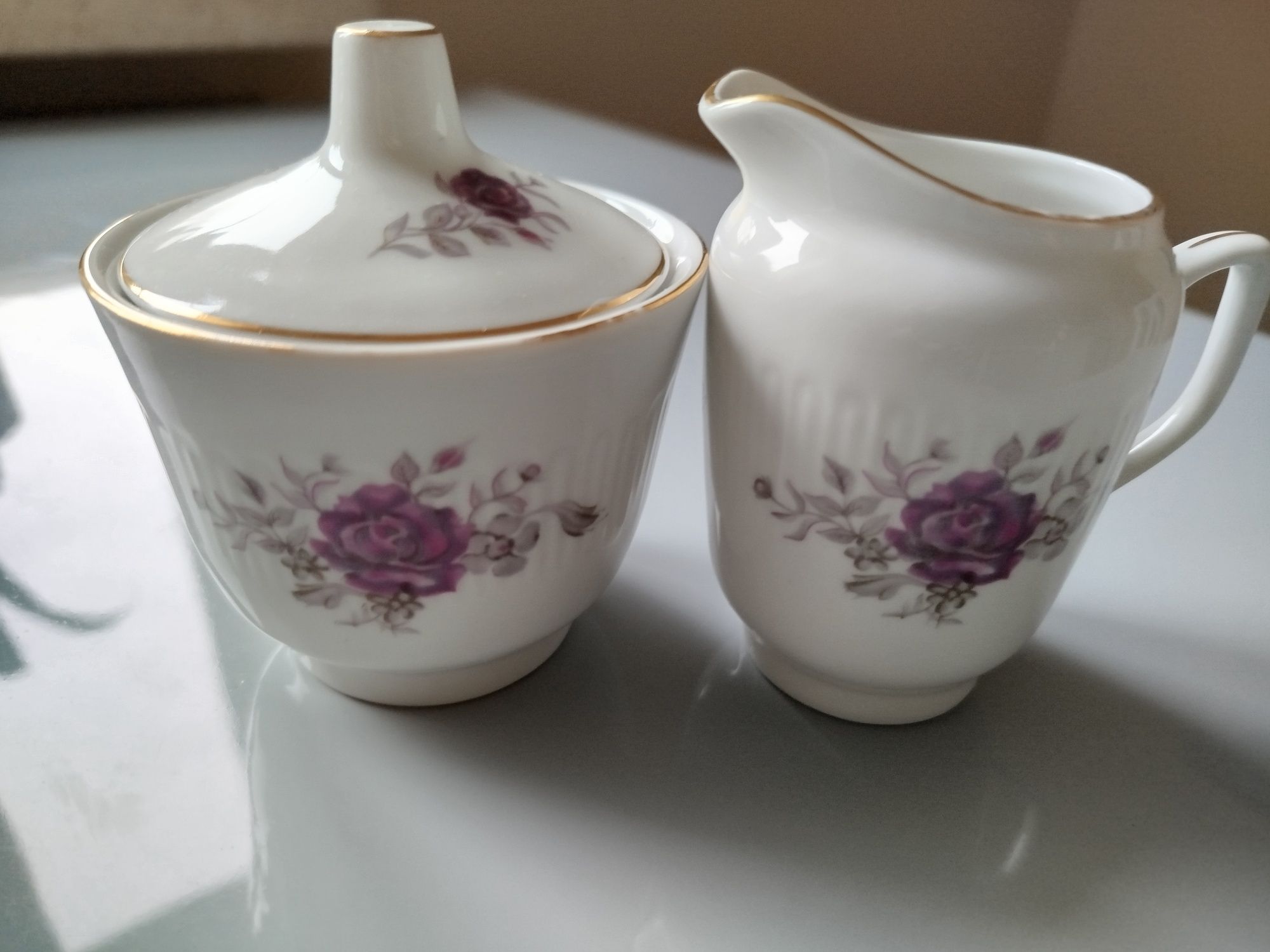 Porcelana z Wałbrzycha z czasów PRL-u