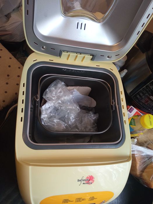 Хлібопічка Infinity 600w нова
