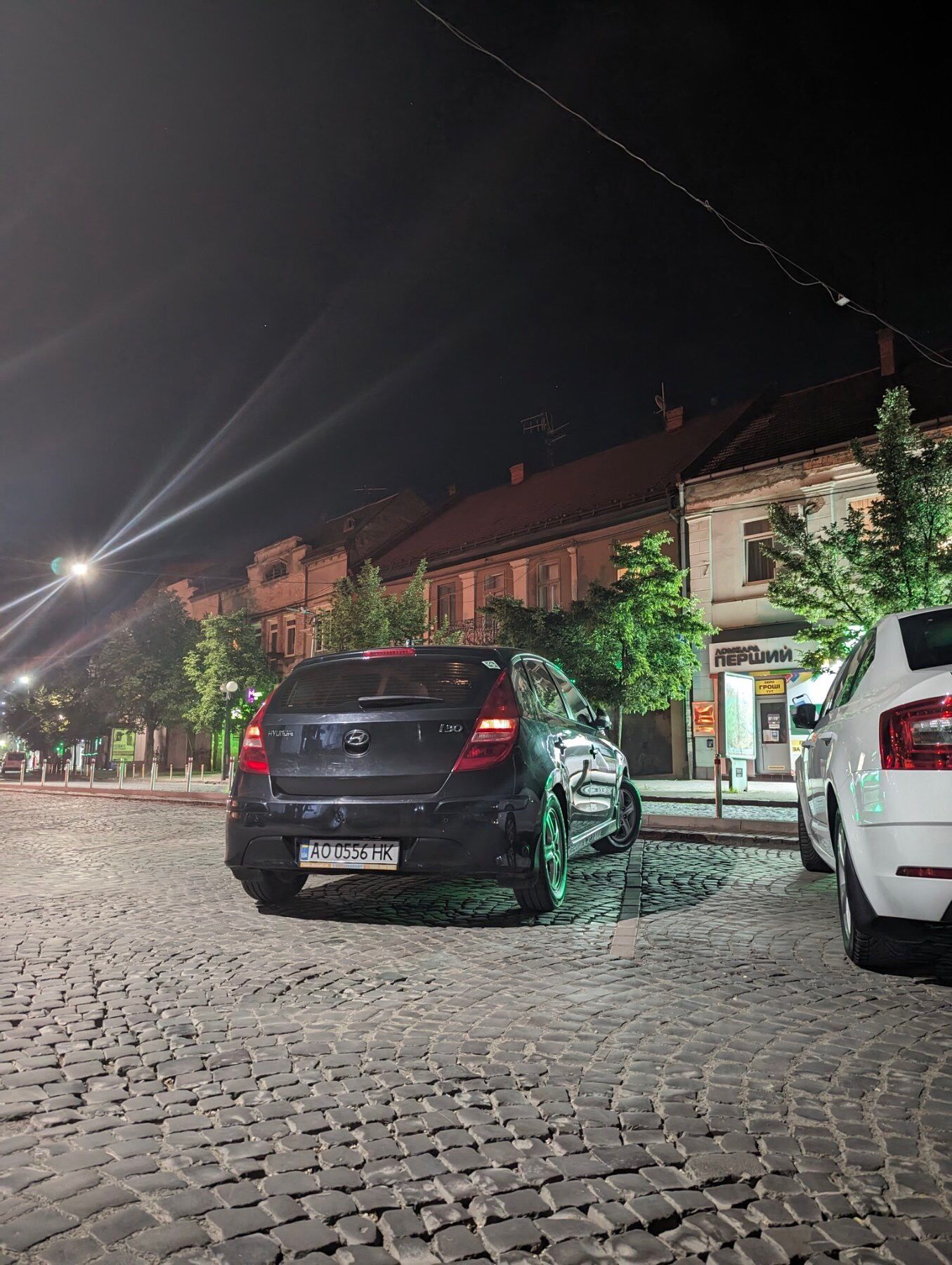 Легковий автомобіль Hundaj i30 2010 року, двигун 1,6