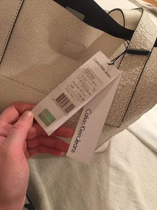 Oryginalna torebka Calvin Klein skórzana nowa biała skóra naturalna CK