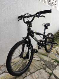 Bicicleta BMX freestyle avigo