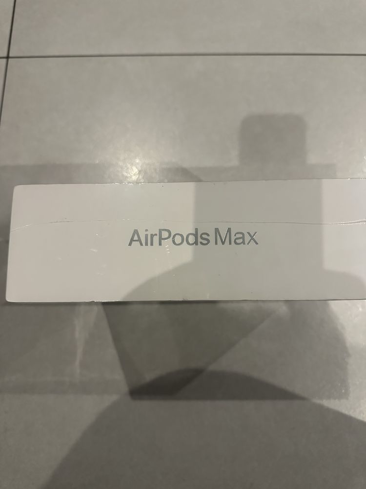 AirPods Max białe