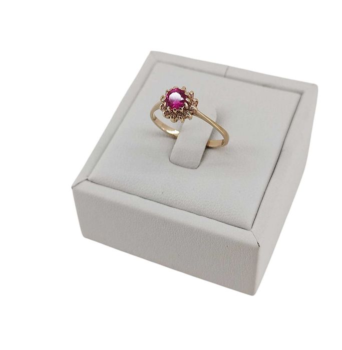 Złoty Pierścionek P. 585 W: 2,41G