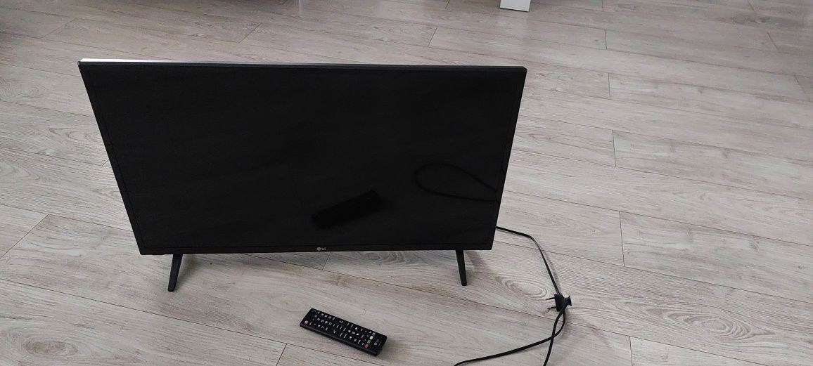 Monitor Telewizor  LG 32 cale