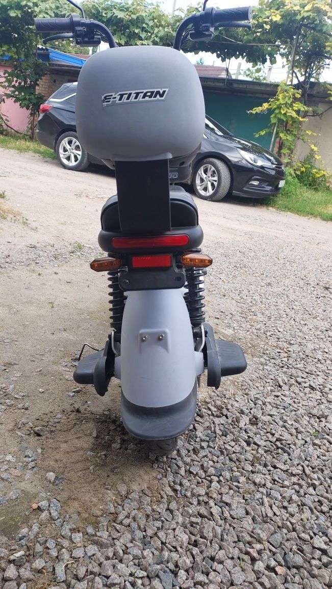 Електроскутер 14" E-Titan Golf 500W