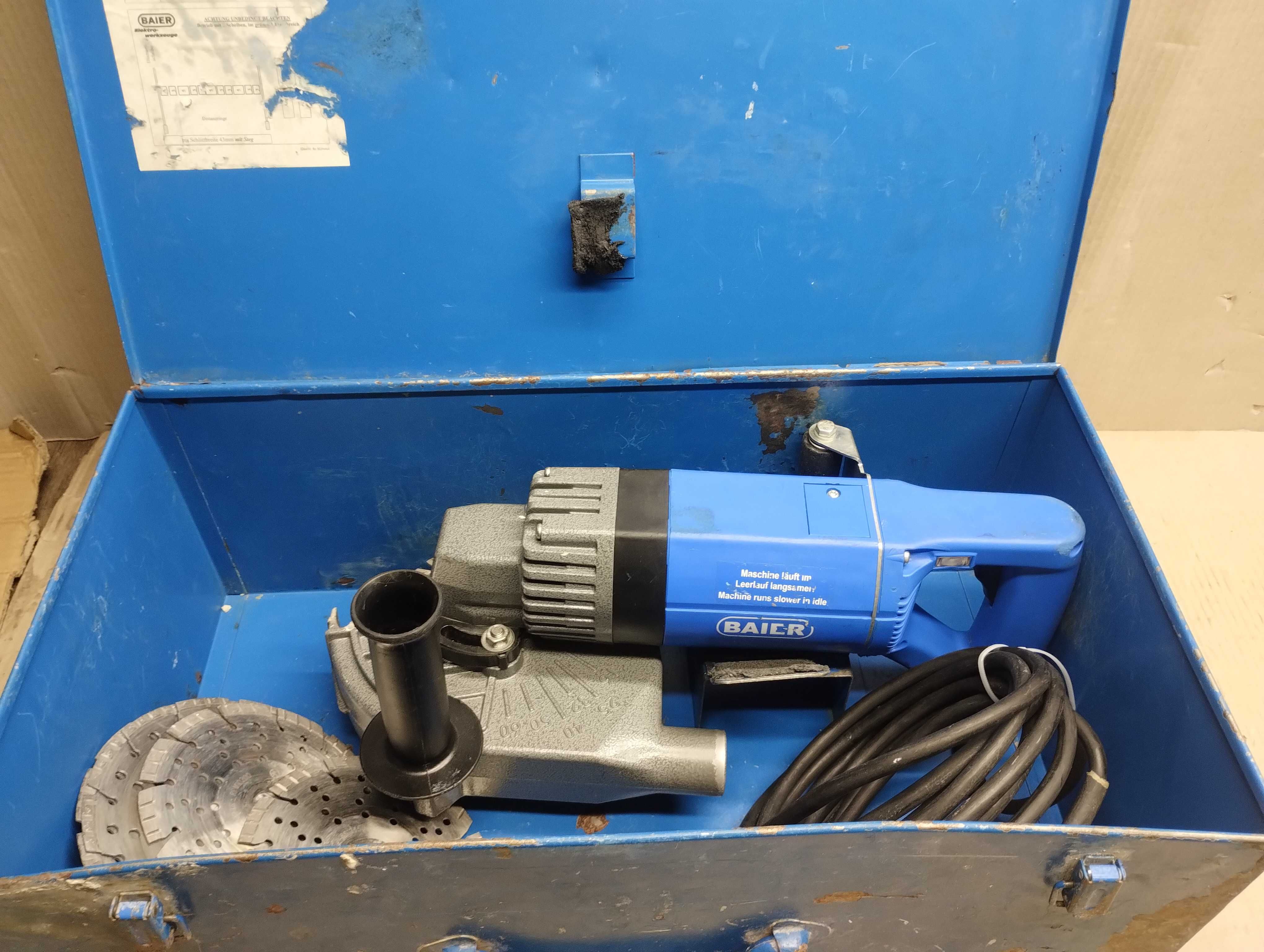 BAIER BDN 464  Bruzdownica diamentowa 2400W z 6  tarczami  w skrzyni