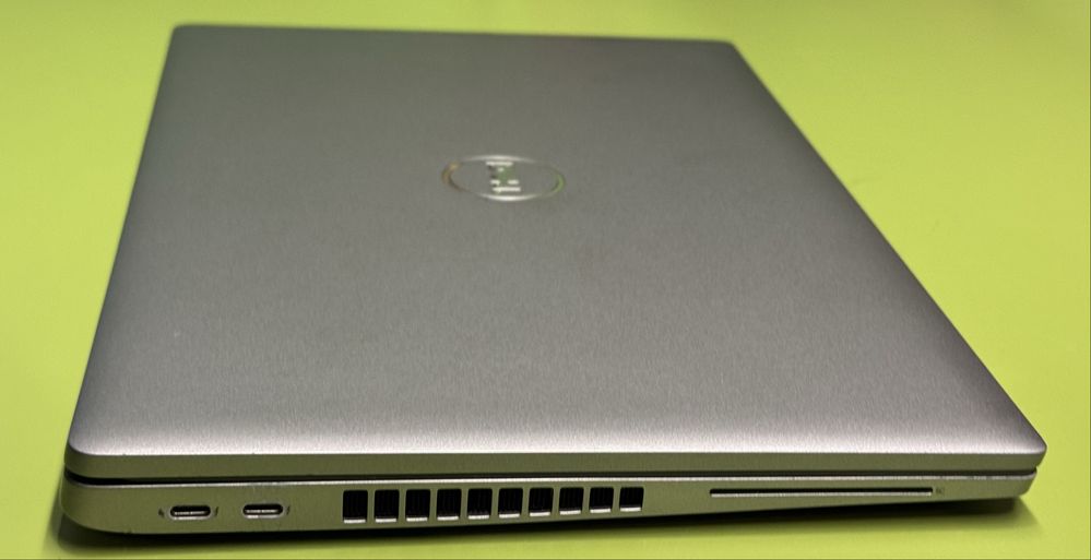 Dell Latitude 5520 (i7-1185g7, 16gb, 256ssd, FHD IPS) 2021 Комплект