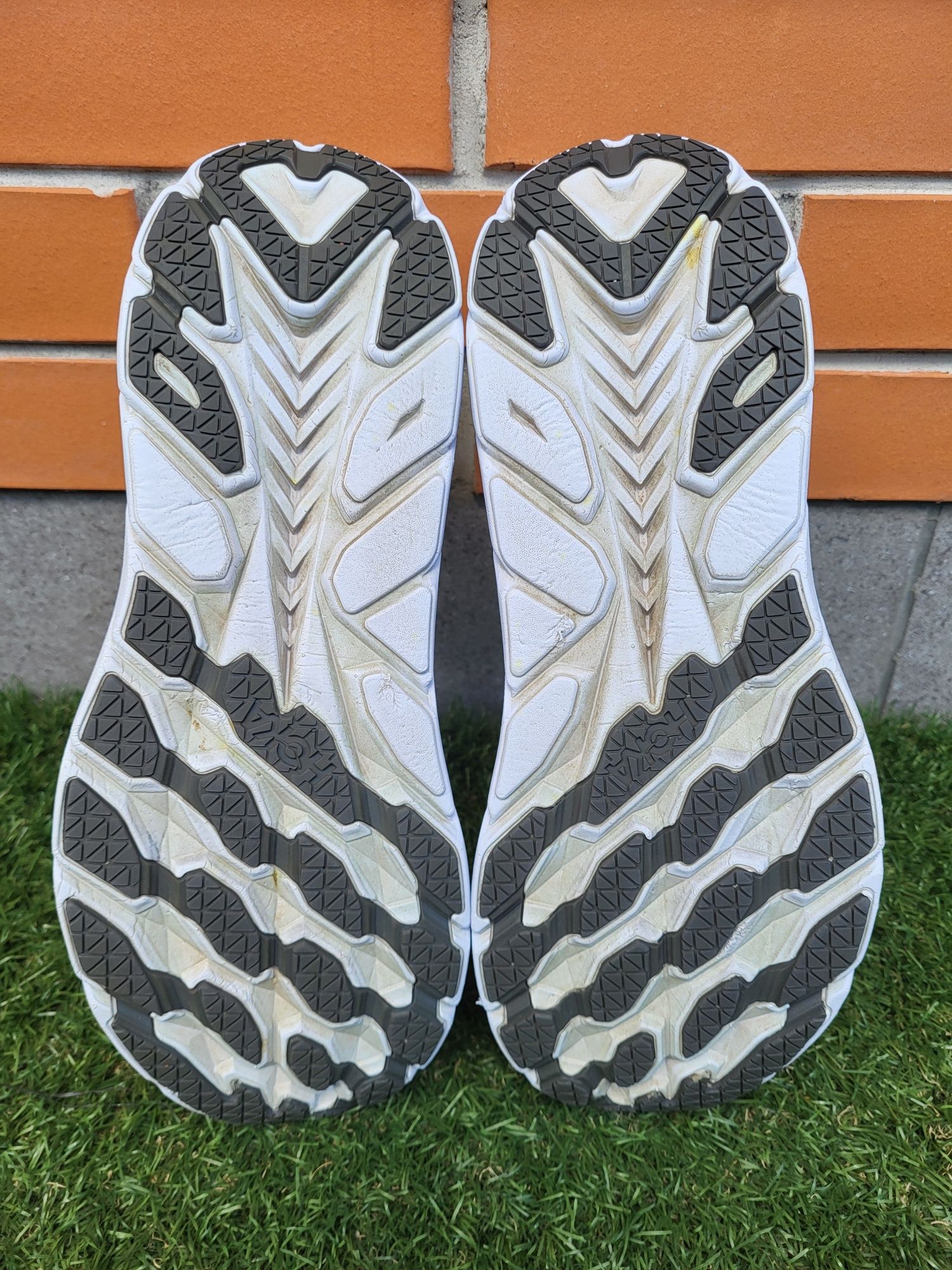 Buty Hoka Clifton 8