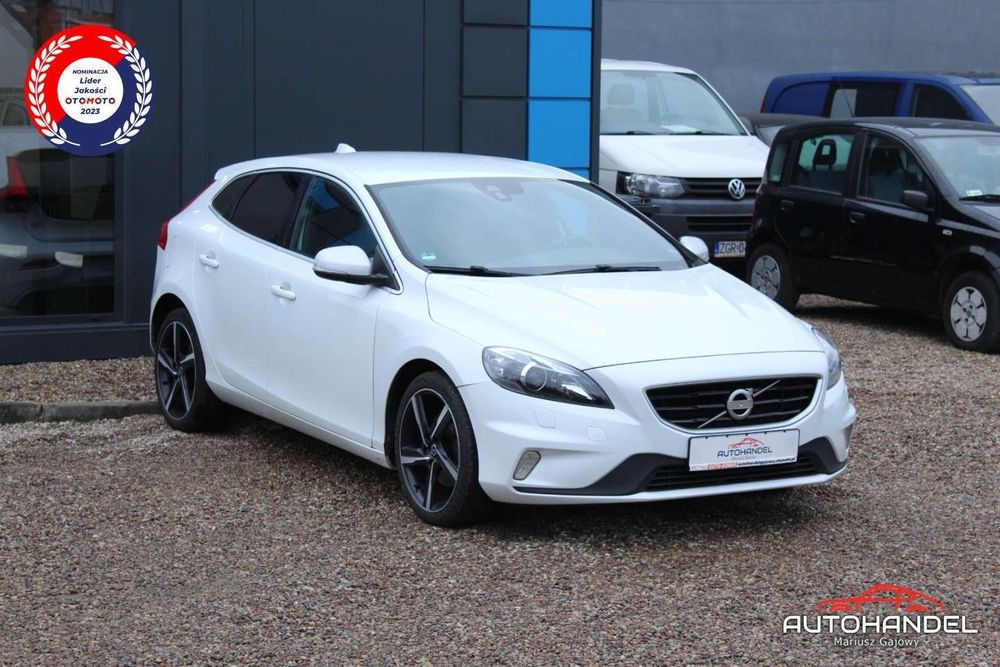 Volvo V40 T2 2.0 122ps, R-Design, Alcantara, Bogato wyposażony, Serwisowany