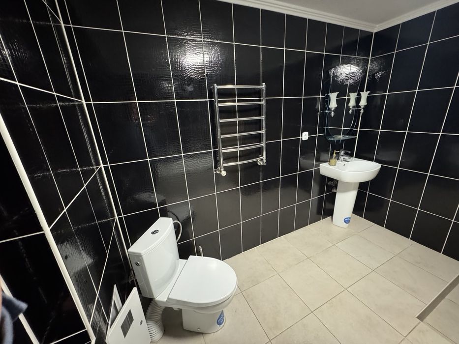 Аренда . 2х квартира. Андреевская. Ресторан Чача.