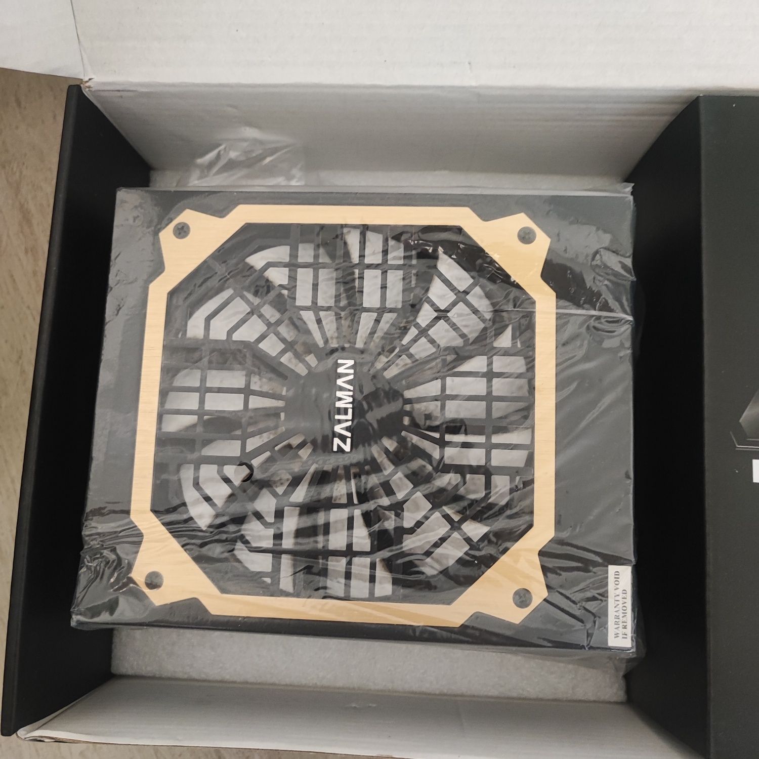 Блок живлення Zalman ZM1000-EBT