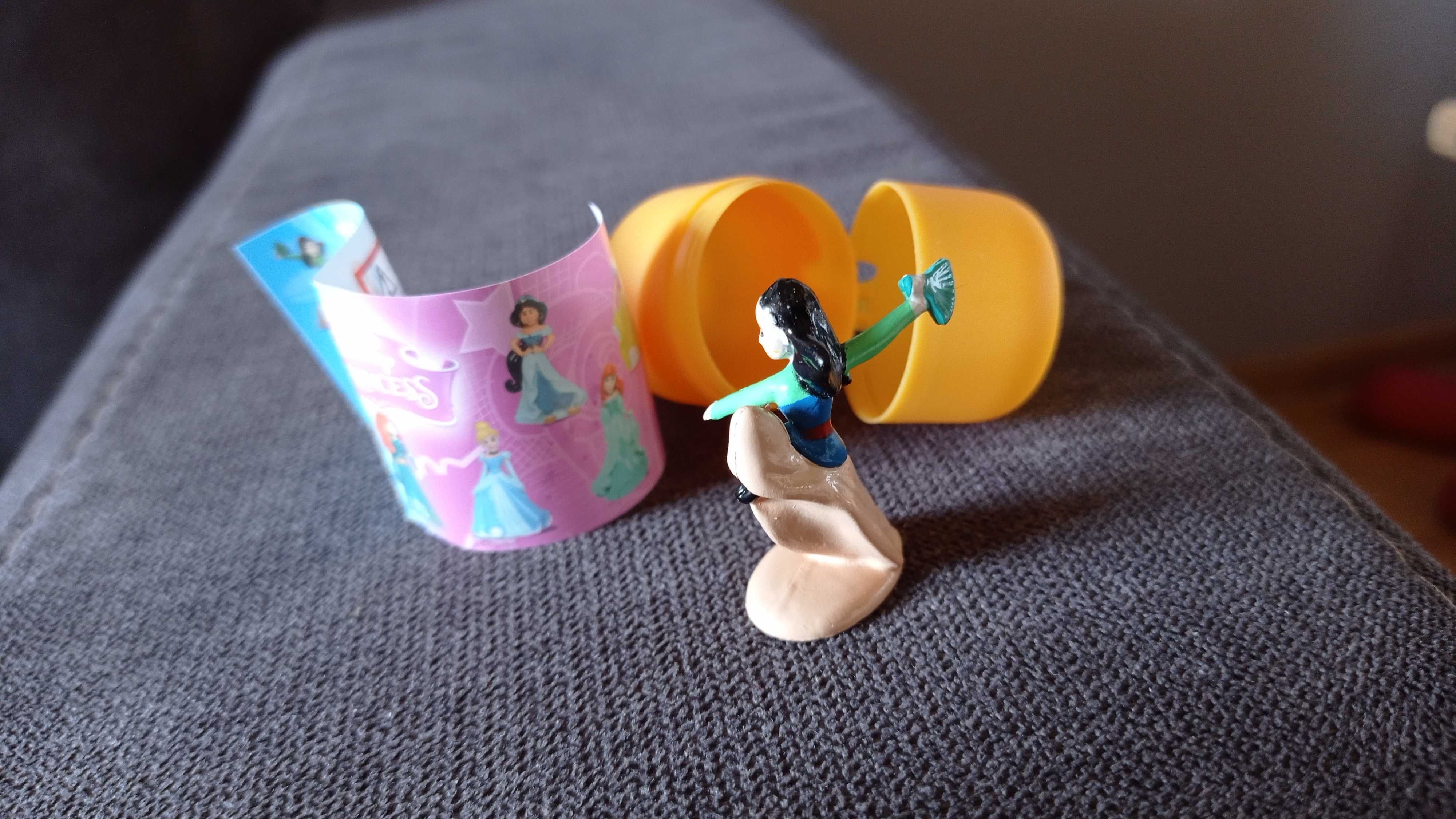 Mulan - mini laleczka, księżniczka Disney - figurka 3d z jajka / nowa
