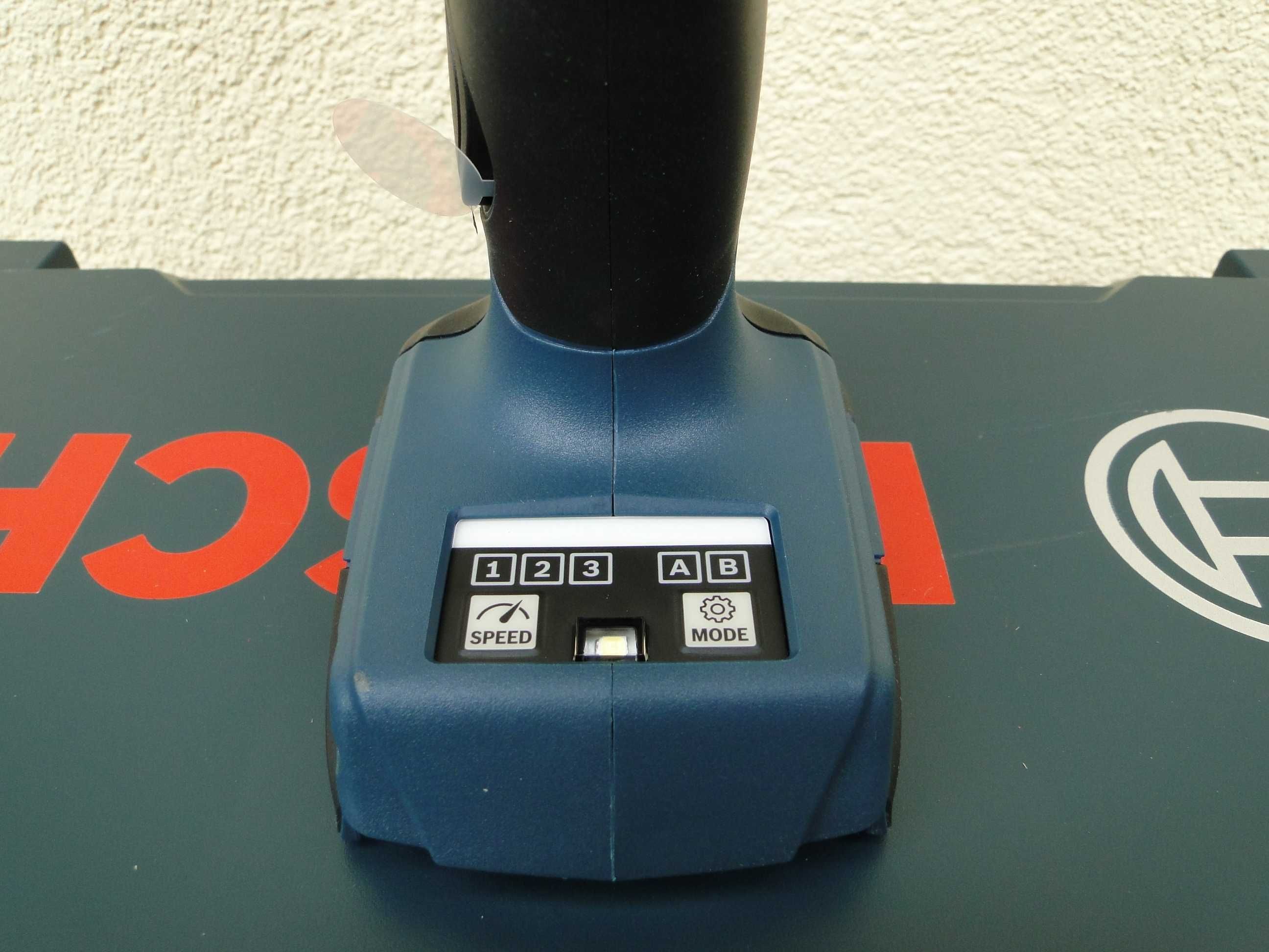 BOSCH GDS  18V-750 C, Klucz Udarowy, Solo w L-Boxx, Nowy