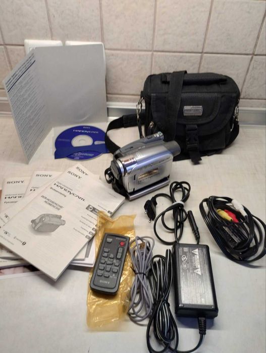 Відеокамера Sony DCR-HC35E