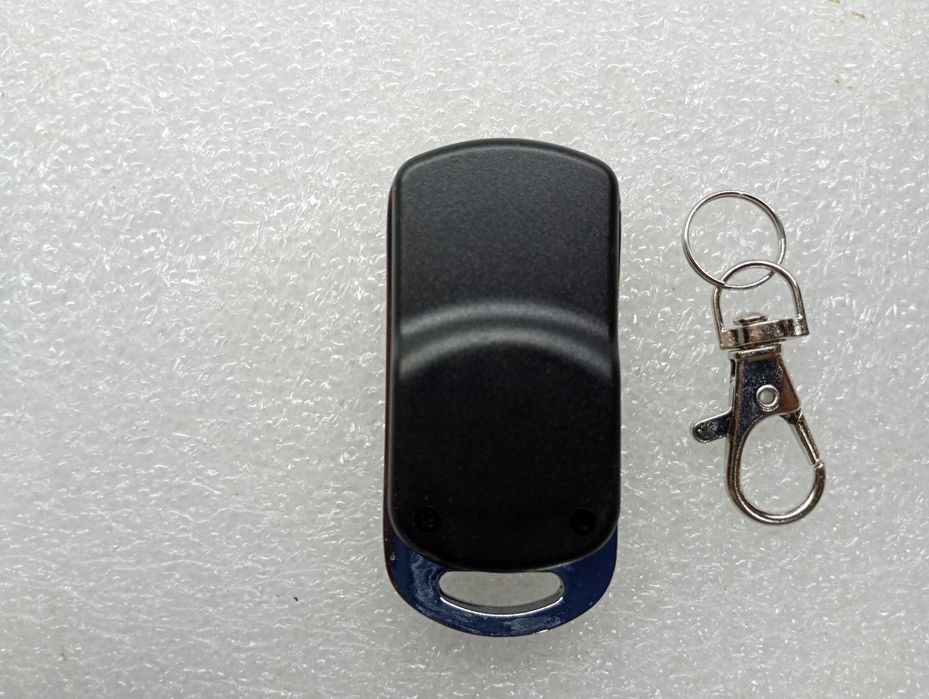 Продам пульт для воріт,шлакбаунів
