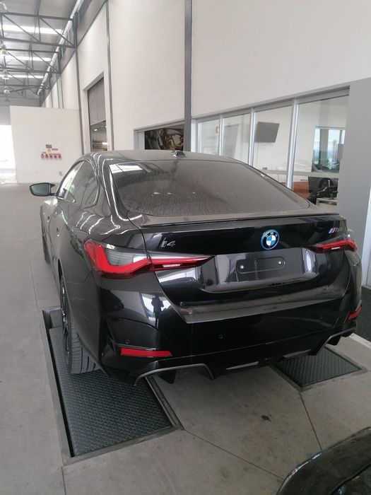 BMW i4 M50 Preto Nacional 2023