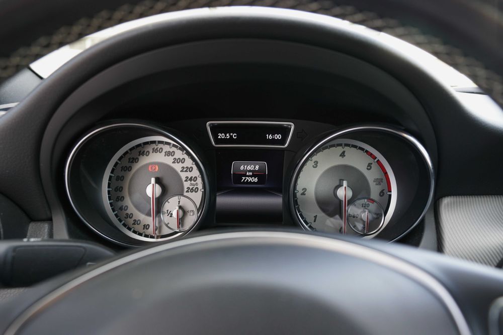 Mercedes-Benz CLA 180 CDI Urban - 77.900Km