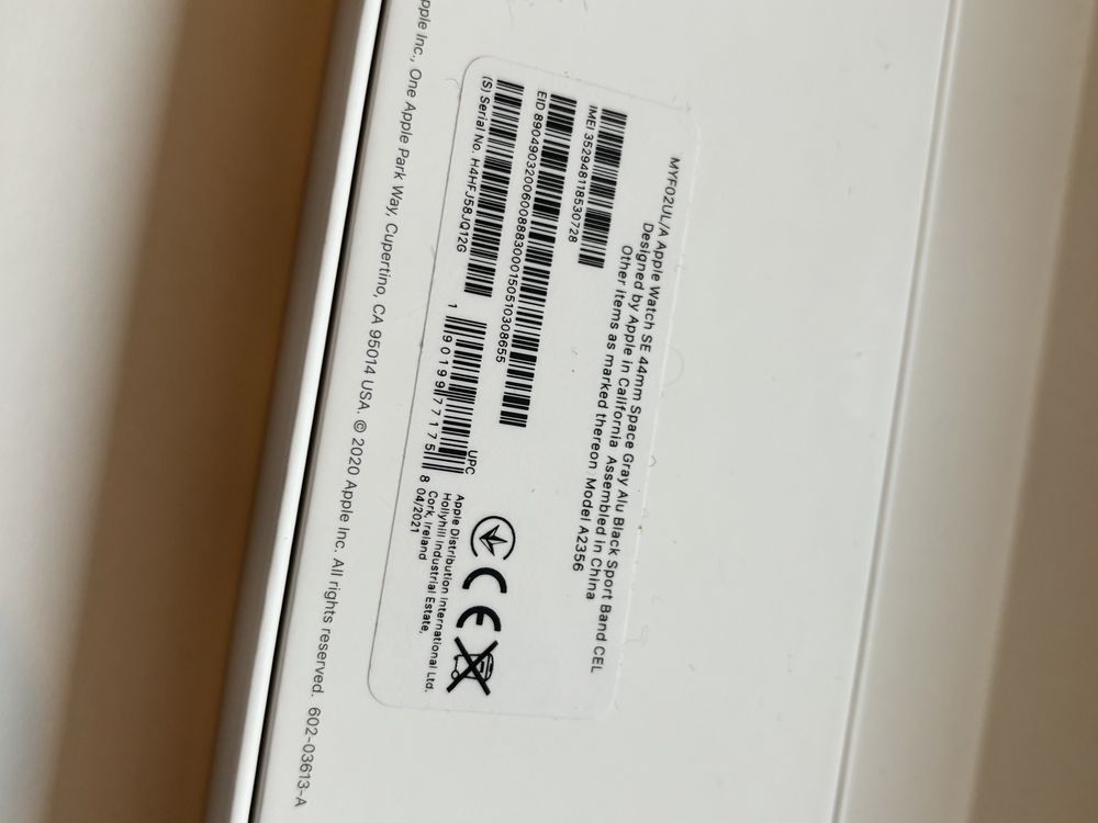 Pudełko Apple Watch SE GPS+Cellular 44 mm Space Gray