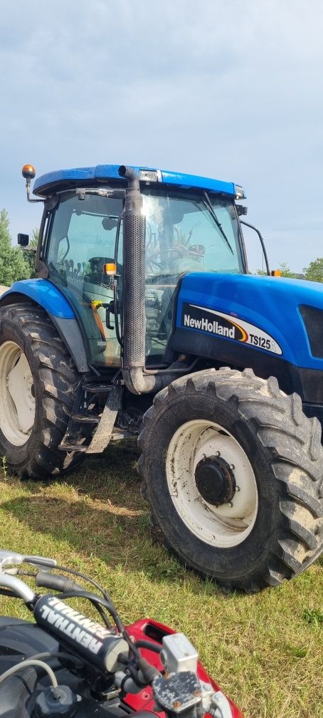 New Holland ts125A 2005r