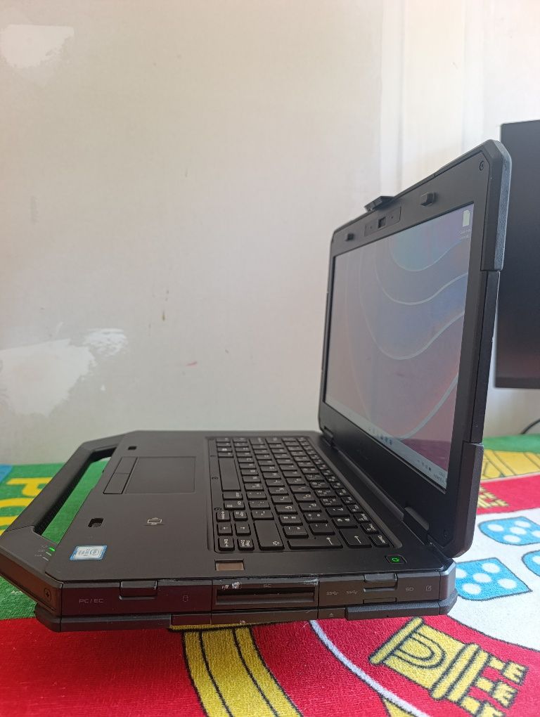 Dell Latitude 14 Rugged 5414 (i5-6300U - 16GB RAM - 256GB SSD)