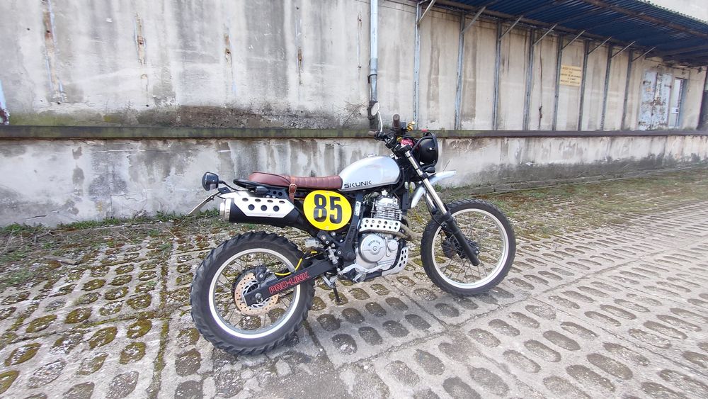 Honda nx 650 dominator 99r scrambler