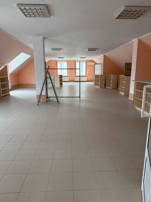 Оренда приміщення під магазин м.Волочиськ