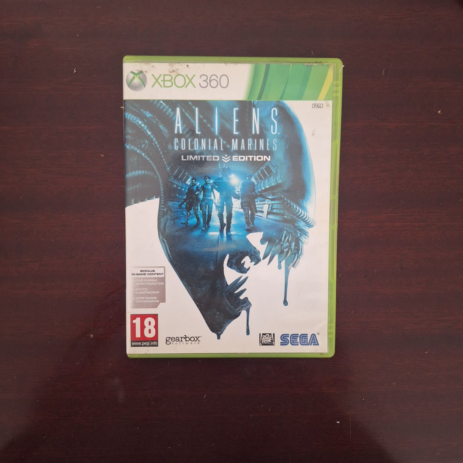 Alien para xbox 360 em muito bom estado.