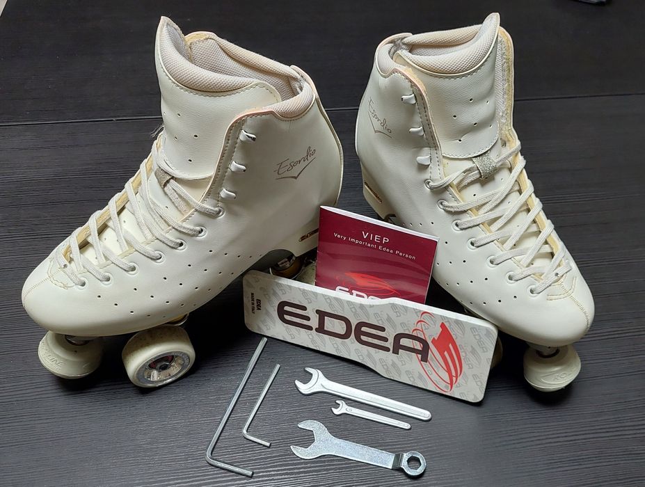 Patins de Patinagem Artistica + Oferta de Spinner e Saco