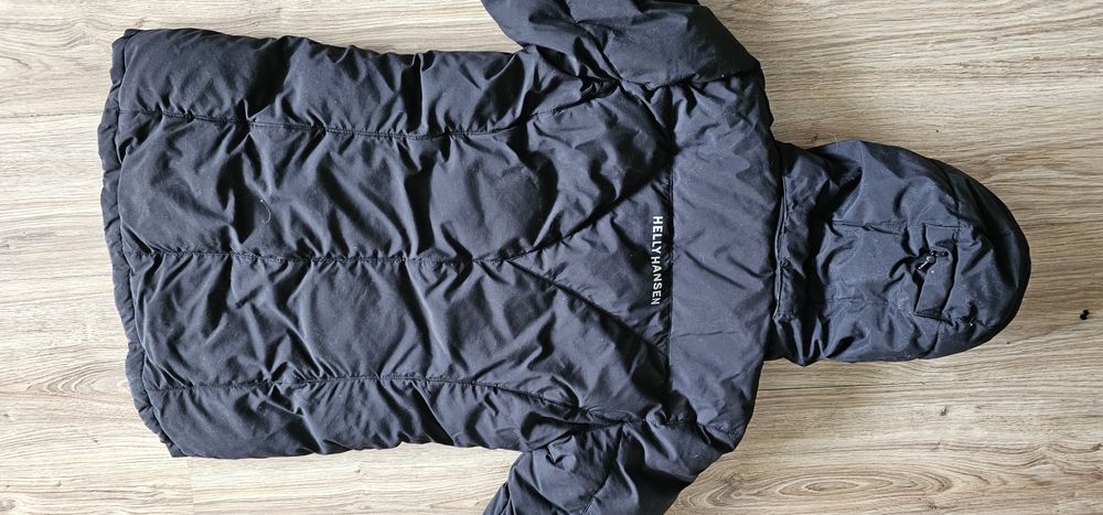 Helly Hansen damska kurtka zimowa rozmiar M z kapturem wymiary na foto