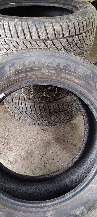 Opony 215/55/16 Goodyear ultragrip zimowe