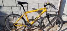 Bicicleta  impecável  quase sem uso.