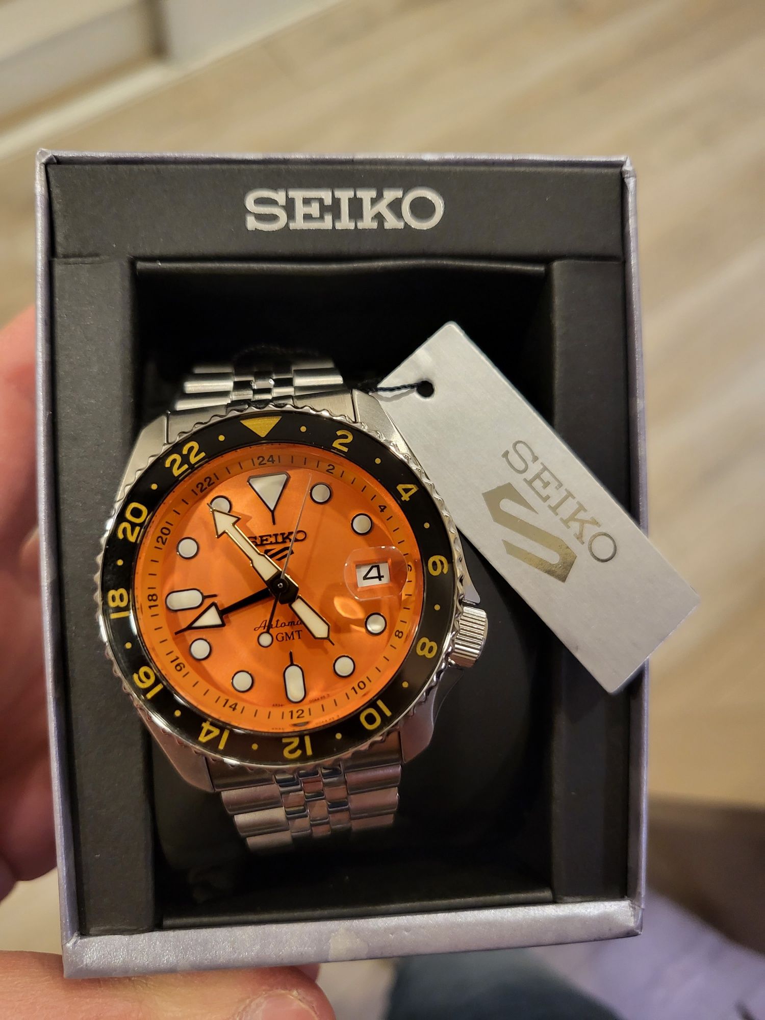 Zegarek Seiko Sports SSK005K1 Srebrny