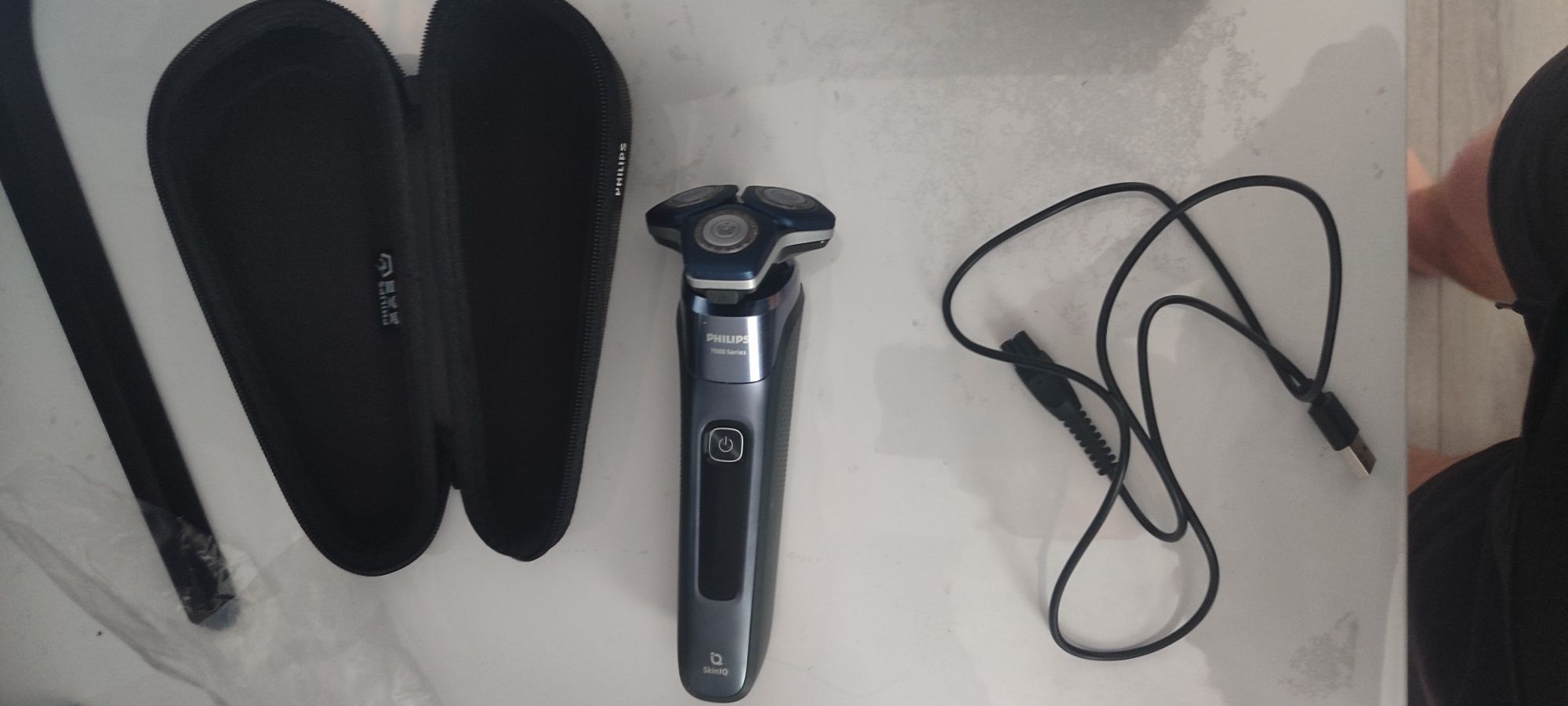 Електробритва Philips S7882/55
