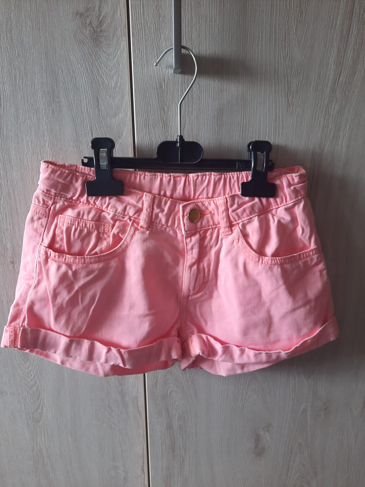 Spodenki jeansowe dziewczęce koloru różowego hm 146