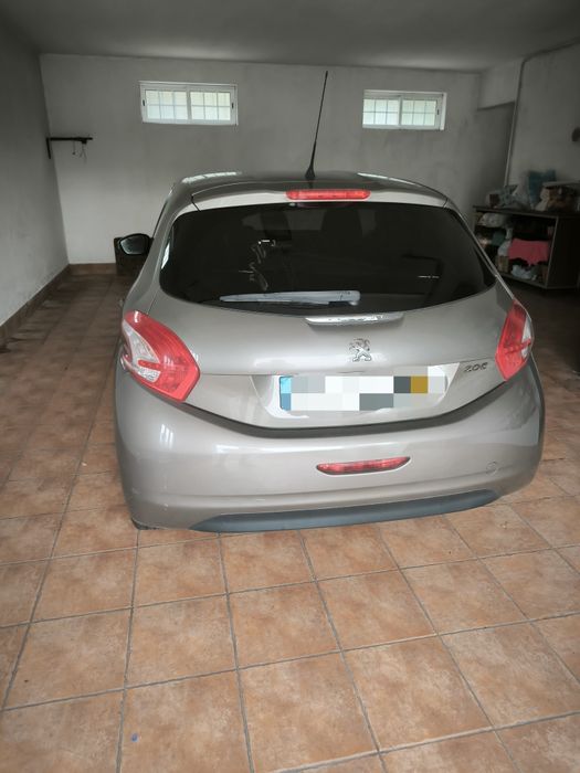Peugeot 208  gasolina/gpl