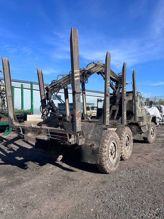 Зил 131 с манипулятором