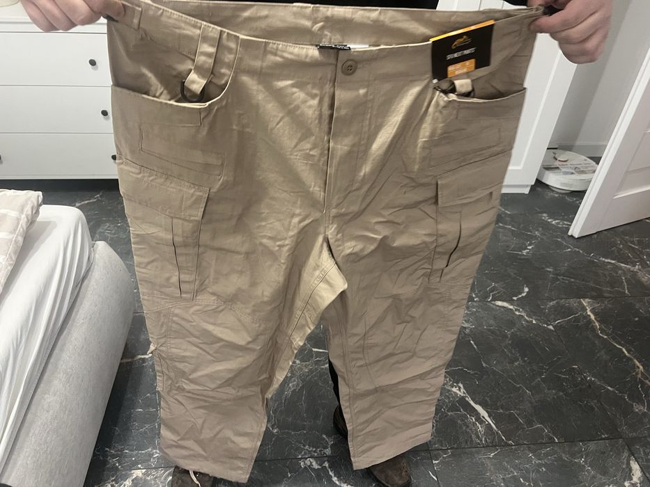 TYTUŁ: Spodnie Helikon SFU Next XL long outlet