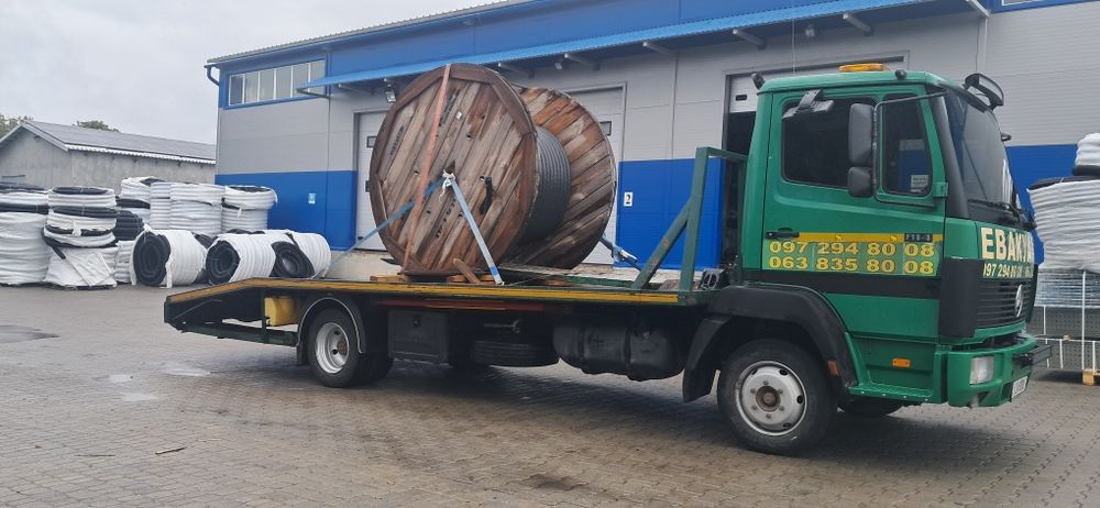 Послуги евакуатора львів