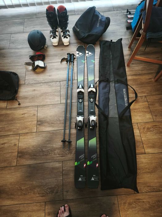Zestaw narciarski