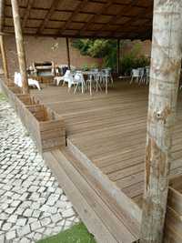 Esplanada de madeira da Carmo Wood 10mx10m