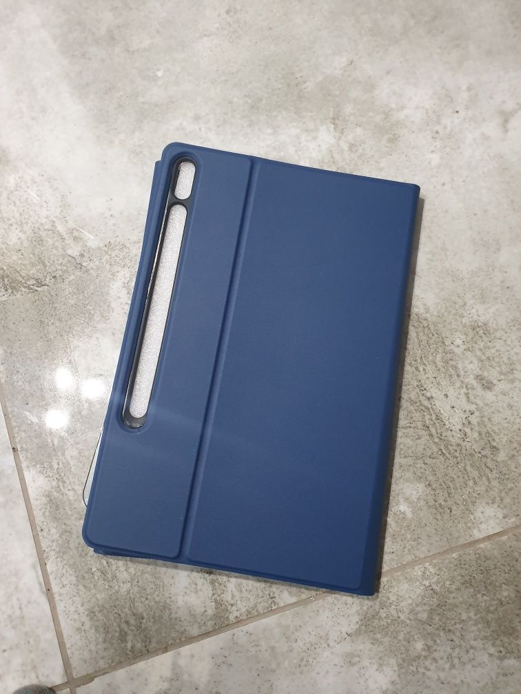 Etui z klawiaturą bezprzewodową Galaxy Tab S6 lite